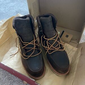 Red Wing Men’s Size 14 Boots